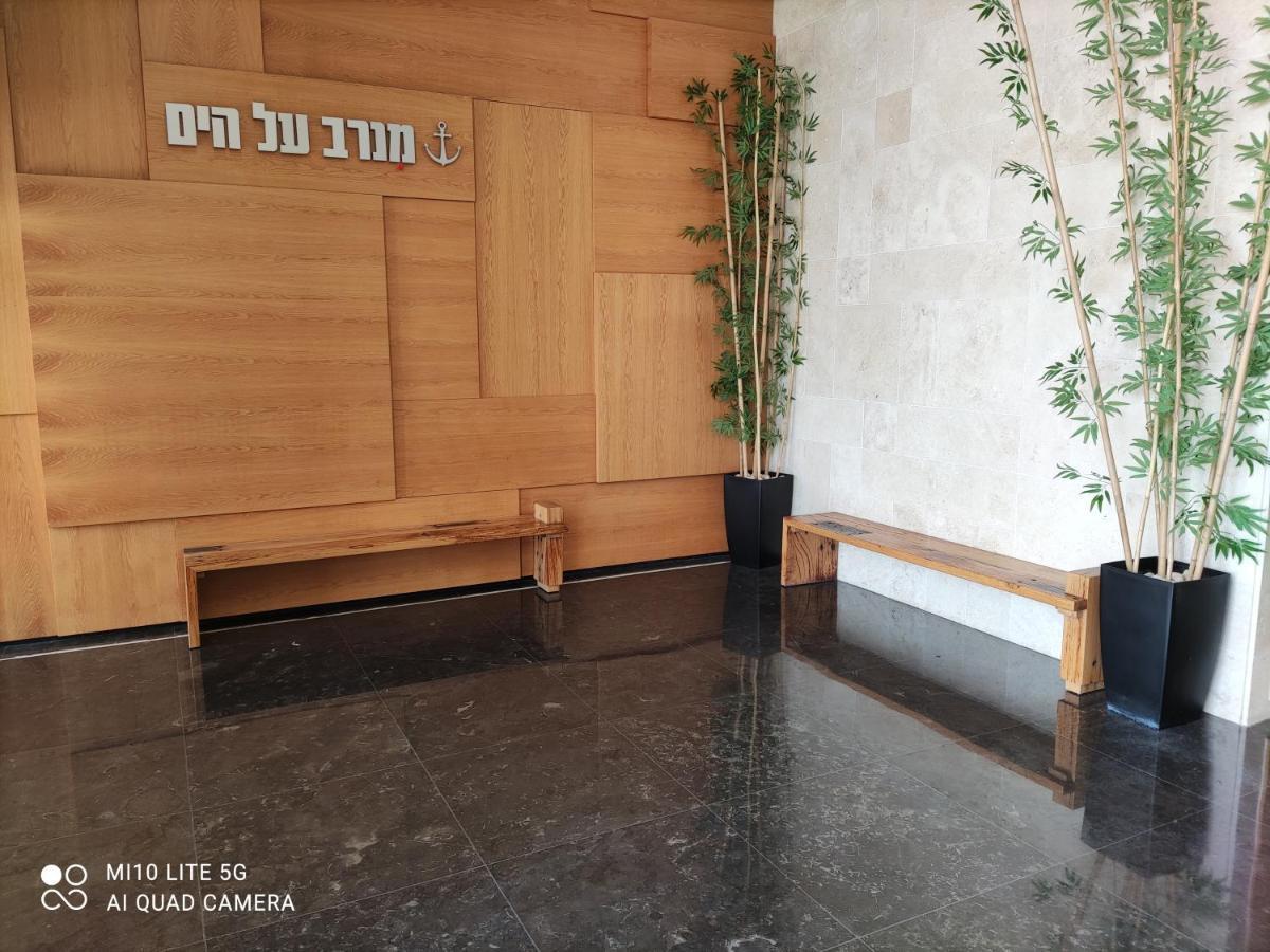 Argaman Beach Apartment 阿卡 外观 照片