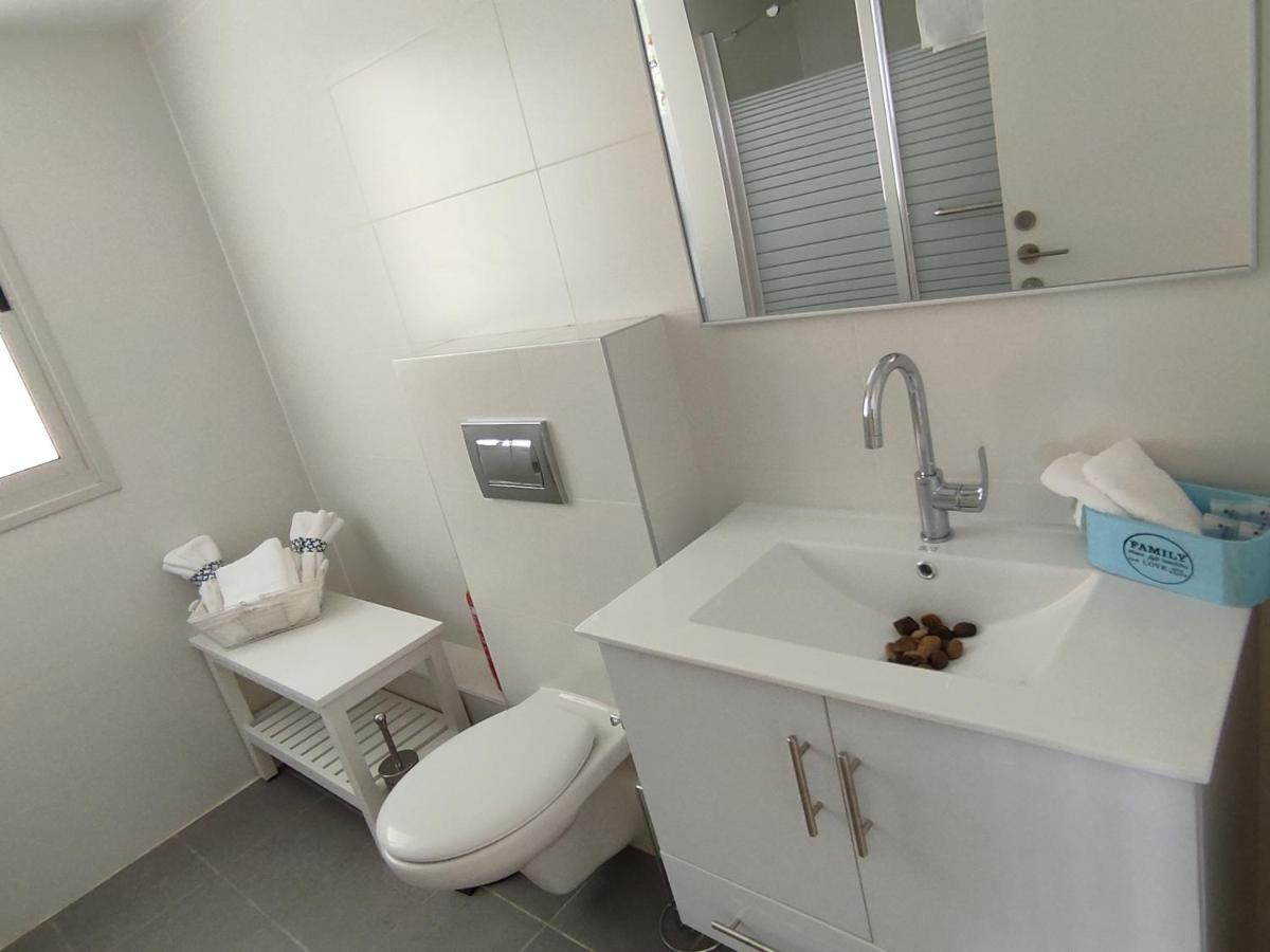 Argaman Beach Apartment 阿卡 外观 照片